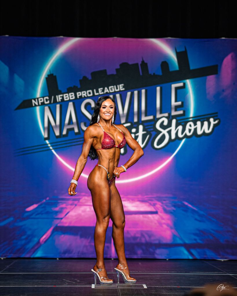 Val coaching bikini and fit model stage posing